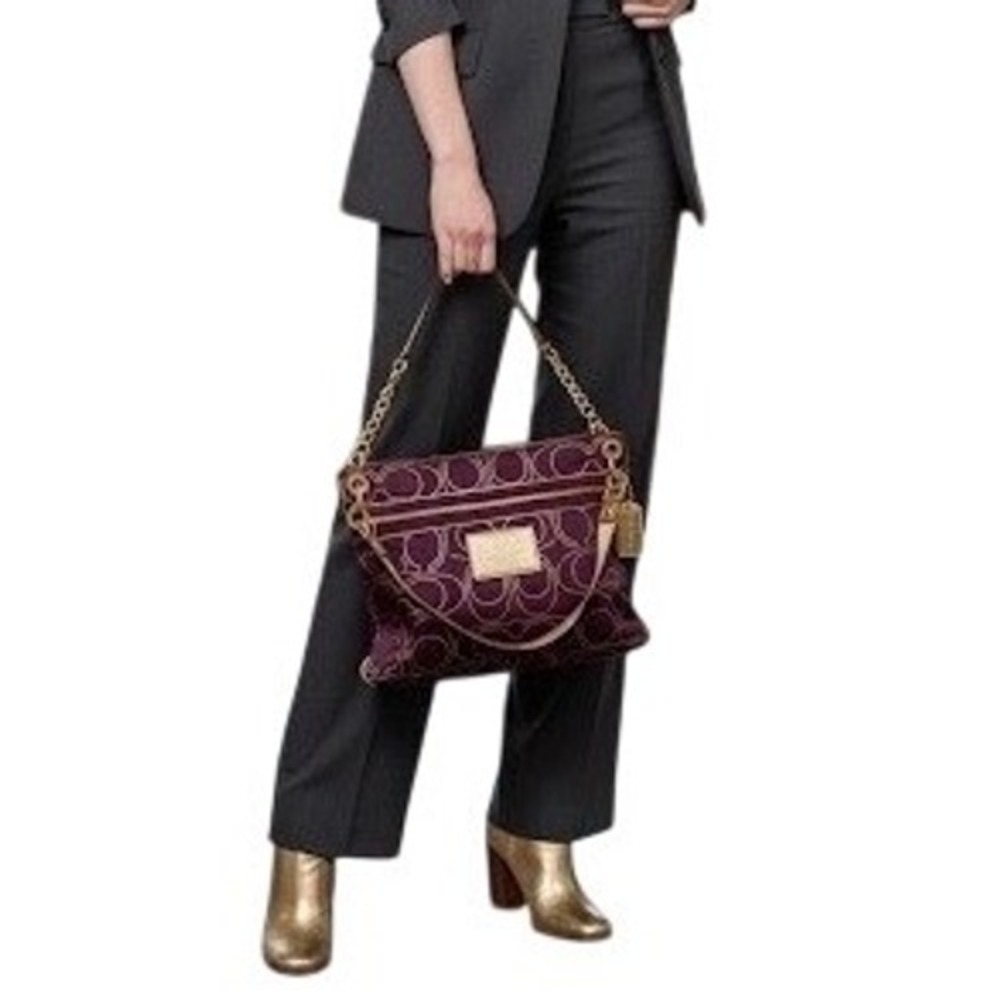 Coach‎ Poppy Groovy Purple Signature C Crossbody Bag Gold Hardware 15344